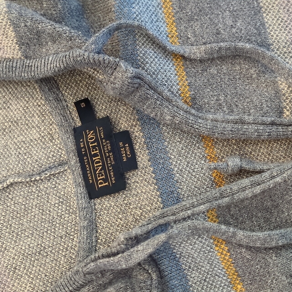 Pendleton Sweater - Picture 2 of 5